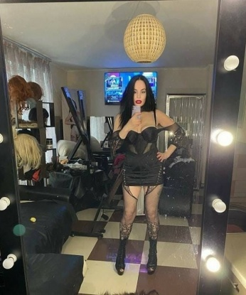 Полина